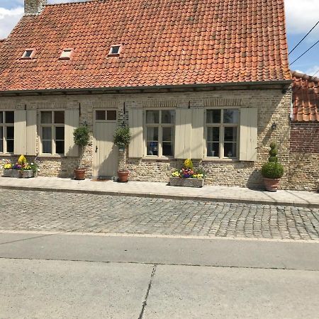Готель Gastenverblijf De Voute Alveringem Екстер'єр фото